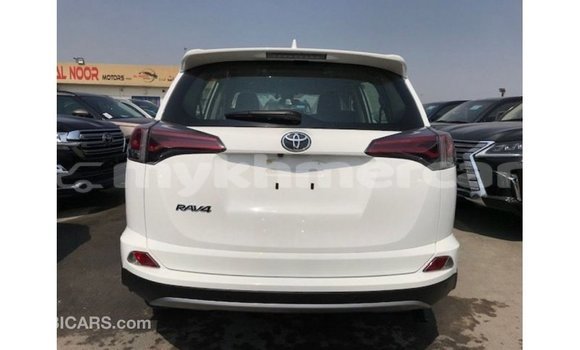 ទិញ នាំចូល Toyota HiAce White ឡានដឹកទំនិញ} ក្នុង Import - Dubai ក្នុង Kampot Province ទិញ នាំចូល Toyota HiAce White ឡានដឹកទំនិញ} ក្នុង Import - Dubai ក្នុង Kampot Province