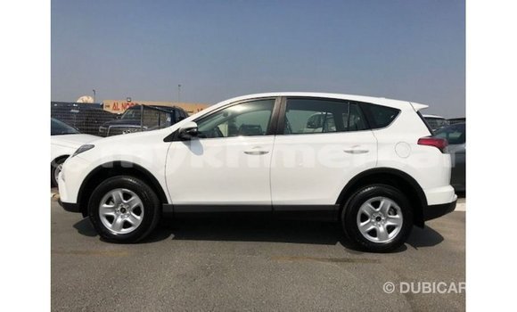 ទិញ នាំចូល Toyota HiAce White ឡានដឹកទំនិញ} ក្នុង Import - Dubai ក្នុង Kampot Province ទិញ នាំចូល Toyota HiAce White ឡានដឹកទំនិញ} ក្នុង Import - Dubai ក្នុង Kampot Province