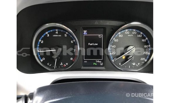 ទិញ នាំចូល Toyota HiAce White ឡានដឹកទំនិញ} ក្នុង Import - Dubai ក្នុង Kampot Province ទិញ នាំចូល Toyota HiAce White ឡានដឹកទំនិញ} ក្នុង Import - Dubai ក្នុង Kampot Province