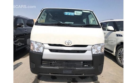 Buy Import Toyota Hiace White Car in Import - Dubai in Kampot Province Buy Import Toyota Hiace White Car in Import - Dubai in Kampot Province