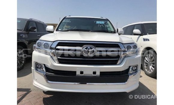 Buy Import Toyota Land Cruiser White Car in Import - Dubai in Kampot Province Buy Import Toyota Land Cruiser White Car in Import - Dubai in Kampot Province