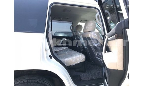Buy Import Toyota Land Cruiser White Car in Import - Dubai in Kampot Province Buy Import Toyota Land Cruiser White Car in Import - Dubai in Kampot Province