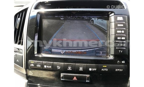 Buy Import Toyota Land Cruiser White Car in Import - Dubai in Kampot Province Buy Import Toyota Land Cruiser White Car in Import - Dubai in Kampot Province