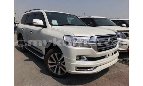 ទិញ នាំចូល Toyota Land Cruiser White ឡាន} ក្នុង Import - Dubai ក្នុង Kampot Province ទិញ នាំចូល Toyota Land Cruiser White ឡាន} ក្នុង Import - Dubai ក្នុង Kampot Province