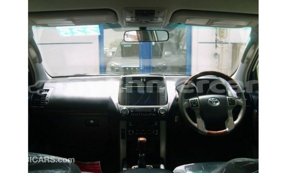 Acheter Import Voiture Toyota Prado Autre à Import - Dubai, Kampot Province Acheter Import Voiture Toyota Prado Autre à Import - Dubai, Kampot Province