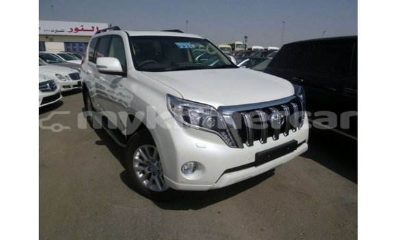 Acheter Import Voiture Toyota Prado Blanc à Import - Dubai, Kampot Province Acheter Import Voiture Toyota Prado Blanc à Import - Dubai, Kampot Province