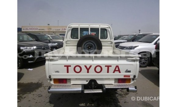 ទិញ នាំចូល Toyota Land Cruiser White ឡាន} ក្នុង Import - Dubai ក្នុង Kampot Province ទិញ នាំចូល Toyota Land Cruiser White ឡាន} ក្នុង Import - Dubai ក្នុង Kampot Province