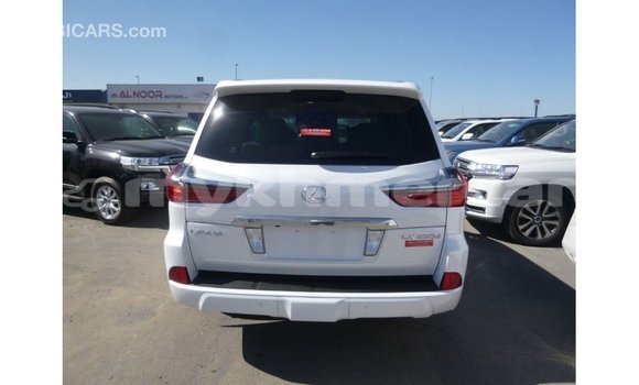 ទិញ នាំចូល Lexus LX White ឡាន} ក្នុង Import - Dubai ក្នុង Kampot Province ទិញ នាំចូល Lexus LX White ឡាន} ក្នុង Import - Dubai ក្នុង Kampot Province