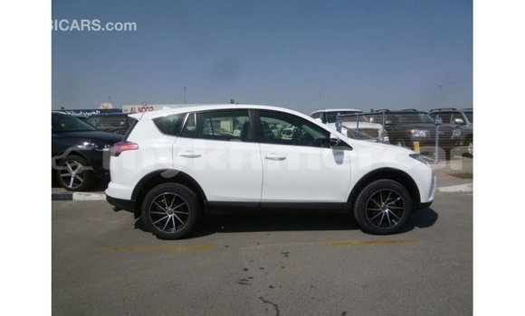 ទិញ នាំចូល Toyota HiAce White ឡានដឹកទំនិញ} ក្នុង Import - Dubai ក្នុង Kampot Province ទិញ នាំចូល Toyota HiAce White ឡានដឹកទំនិញ} ក្នុង Import - Dubai ក្នុង Kampot Province