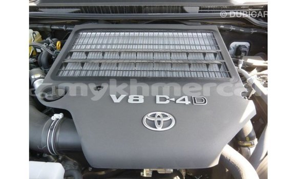 ទិញ នាំចូល Toyota Land Cruiser Black ឡាន} ក្នុង Import - Dubai ក្នុង Kampot Province ទិញ នាំចូល Toyota Land Cruiser Black ឡាន} ក្នុង Import - Dubai ក្នុង Kampot Province