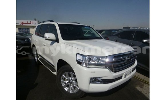ទិញ នាំចូល Toyota Land Cruiser White ឡាន} ក្នុង Import - Dubai ក្នុង Kampot Province ទិញ នាំចូល Toyota Land Cruiser White ឡាន} ក្នុង Import - Dubai ក្នុង Kampot Province