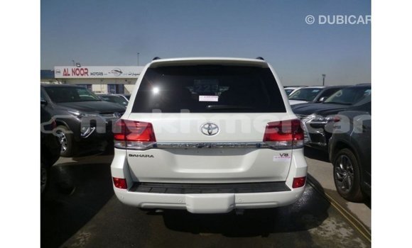 ទិញ នាំចូល Toyota Land Cruiser White ឡាន} ក្នុង Import - Dubai ក្នុង Kampot Province ទិញ នាំចូល Toyota Land Cruiser White ឡាន} ក្នុង Import - Dubai ក្នុង Kampot Province
