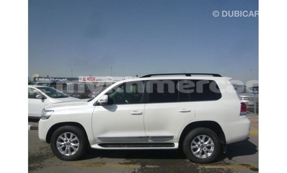 ទិញ នាំចូល Toyota Land Cruiser White ឡាន} ក្នុង Import - Dubai ក្នុង Kampot Province ទិញ នាំចូល Toyota Land Cruiser White ឡាន} ក្នុង Import - Dubai ក្នុង Kampot Province