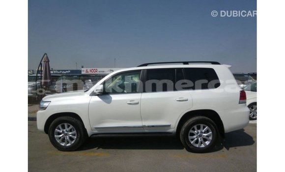 ទិញ នាំចូល Toyota Land Cruiser White ឡាន} ក្នុង Import - Dubai ក្នុង Kampot Province ទិញ នាំចូល Toyota Land Cruiser White ឡាន} ក្នុង Import - Dubai ក្នុង Kampot Province
