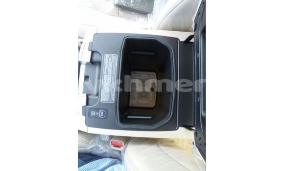 Acheter Import Voiture Toyota Land Cruiser Autre à Import - Dubai, Kampot Province Acheter Import Voiture Toyota Land Cruiser Autre à Import - Dubai, Kampot Province