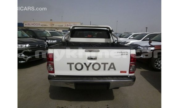 ទិញ នាំចូល Toyota Hilux White ឡាន} ក្នុង Import - Dubai ក្នុង Kampot Province ទិញ នាំចូល Toyota Hilux White ឡាន} ក្នុង Import - Dubai ក្នុង Kampot Province