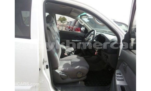 ទិញ នាំចូល Toyota Hilux White ឡាន} ក្នុង Import - Dubai ក្នុង Kampot Province ទិញ នាំចូល Toyota Hilux White ឡាន} ក្នុង Import - Dubai ក្នុង Kampot Province
