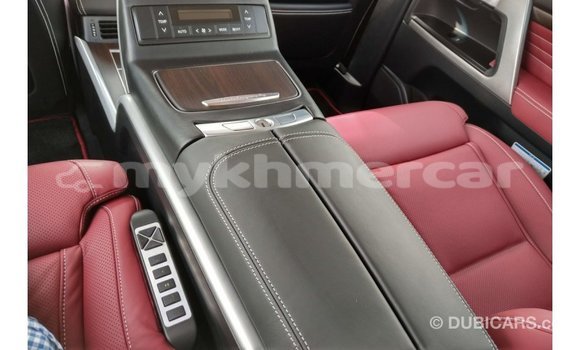 Acheter Import Voiture Toyota Land Cruiser Noir à Import - Dubai, Kampot Province Acheter Import Voiture Toyota Land Cruiser Noir à Import - Dubai, Kampot Province