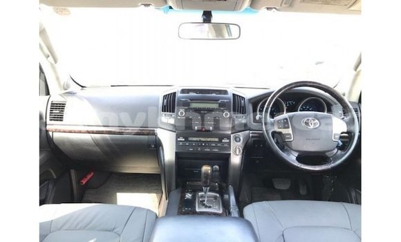 Buy Import Toyota Land Cruiser Other Car in Import - Dubai in Kampot Province Buy Import Toyota Land Cruiser Other Car in Import - Dubai in Kampot Province