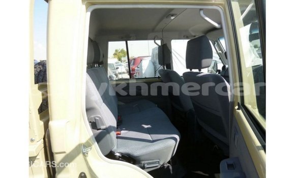 Buy Import Toyota Land Cruiser Beige Car in Import - Dubai in Kampot Province Buy Import Toyota Land Cruiser Beige Car in Import - Dubai in Kampot Province