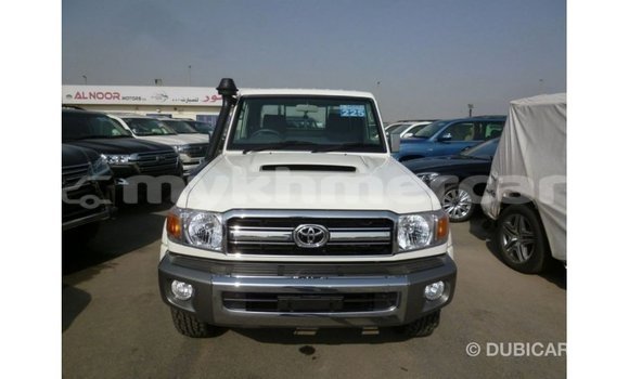 Buy Import Toyota Land Cruiser White Car in Import - Dubai in Kampot Province Buy Import Toyota Land Cruiser White Car in Import - Dubai in Kampot Province