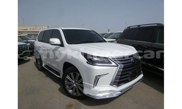 Acheter Import Voiture Lexus LX Blanc à Import - Dubai, Kampot Province Acheter Import Voiture Lexus LX Blanc à Import - Dubai, Kampot Province