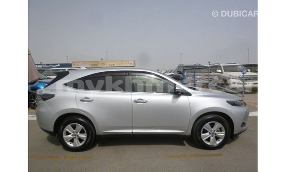 Acheter Import Voiture Toyota Harrier Autre à Import - Dubai, Kampot Province Acheter Import Voiture Toyota Harrier Autre à Import - Dubai, Kampot Province
