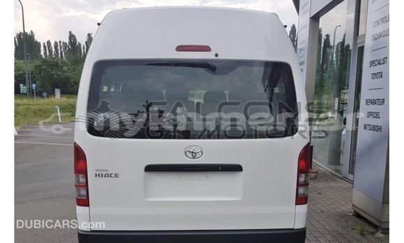 ទិញ នាំចូល Toyota Hiace White ឡាន} ក្នុង Import - Dubai ក្នុង Kampot Province ទិញ នាំចូល Toyota Hiace White ឡាន} ក្នុង Import - Dubai ក្នុង Kampot Province