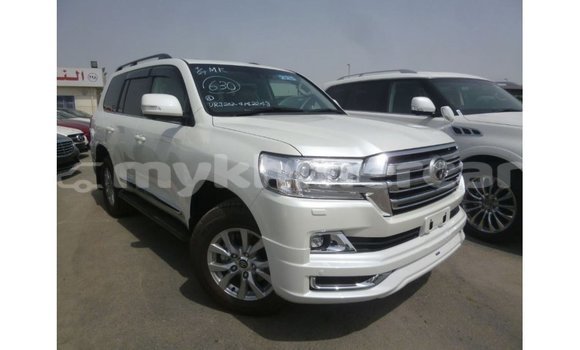ទិញ នាំចូល Toyota Land Cruiser White ឡាន} ក្នុង Import - Dubai ក្នុង Kampot Province ទិញ នាំចូល Toyota Land Cruiser White ឡាន} ក្នុង Import - Dubai ក្នុង Kampot Province