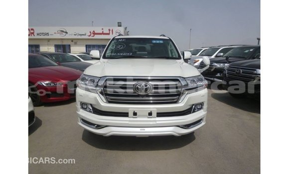ទិញ នាំចូល Toyota Land Cruiser White ឡាន} ក្នុង Import - Dubai ក្នុង Kampot Province ទិញ នាំចូល Toyota Land Cruiser White ឡាន} ក្នុង Import - Dubai ក្នុង Kampot Province