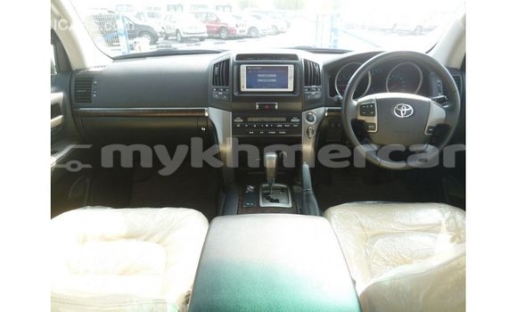 Buy Import Toyota Land Cruiser Other Car in Import - Dubai in Kampot Province Buy Import Toyota Land Cruiser Other Car in Import - Dubai in Kampot Province