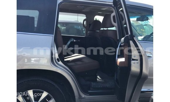 Acheter Import Voiture Toyota Land Cruiser Autre à Import - Dubai, Kampot Province Acheter Import Voiture Toyota Land Cruiser Autre à Import - Dubai, Kampot Province