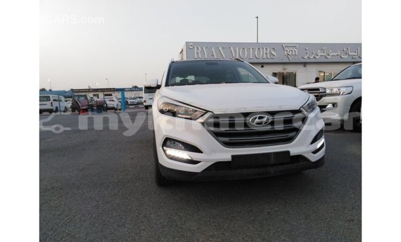 Buy Import Hyundai Tucson White Car in Import - Dubai in Kampot Province Buy Import Hyundai Tucson White Car in Import - Dubai in Kampot Province