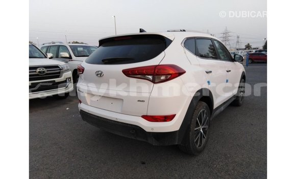 Buy Import Hyundai Tucson White Car in Import - Dubai in Kampot Province Buy Import Hyundai Tucson White Car in Import - Dubai in Kampot Province