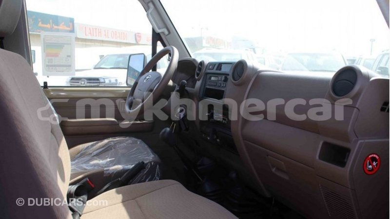 Big with watermark toyota land cruiser kampot province import dubai 3227