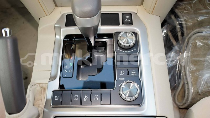 Big with watermark toyota land cruiser kampot province import dubai 3228