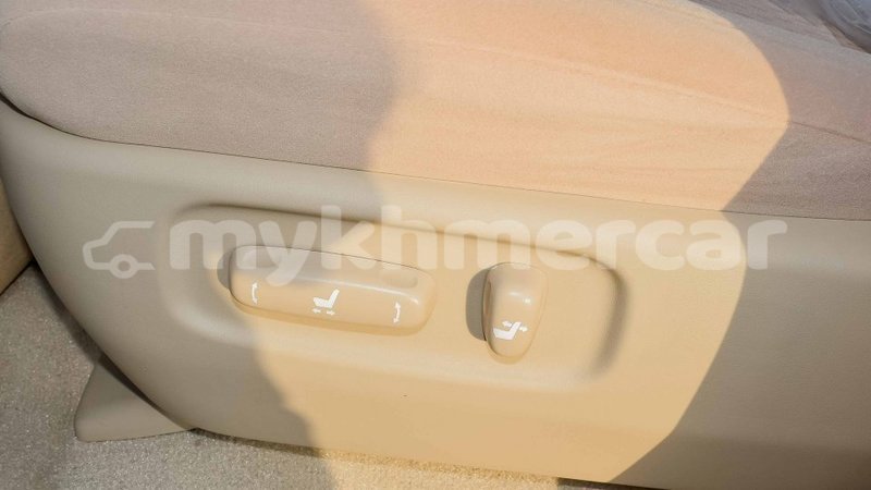Big with watermark toyota land cruiser kampot province import dubai 3228