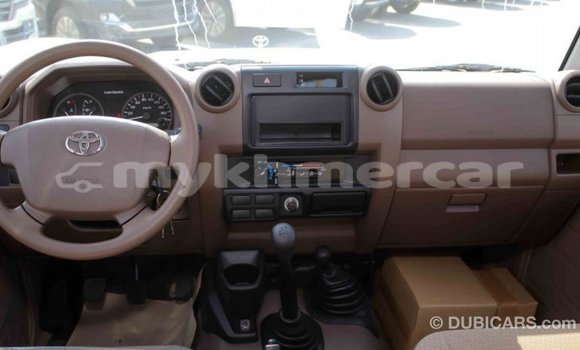 Buy Import Toyota Land Cruiser Beige Car in Import - Dubai in Kampot Province Buy Import Toyota Land Cruiser Beige Car in Import - Dubai in Kampot Province