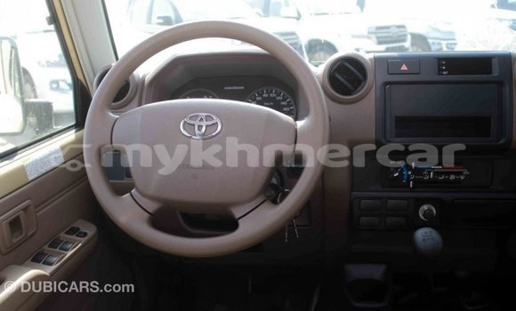 Buy Import Toyota Land Cruiser Beige Car in Import - Dubai in Kampot Province Buy Import Toyota Land Cruiser Beige Car in Import - Dubai in Kampot Province