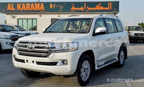 Buy Import Toyota Land Cruiser White Car in Import - Dubai in Kampot Province Buy Import Toyota Land Cruiser White Car in Import - Dubai in Kampot Province