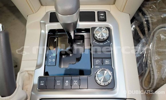 Buy Import Toyota Land Cruiser White Car in Import - Dubai in Kampot Province Buy Import Toyota Land Cruiser White Car in Import - Dubai in Kampot Province