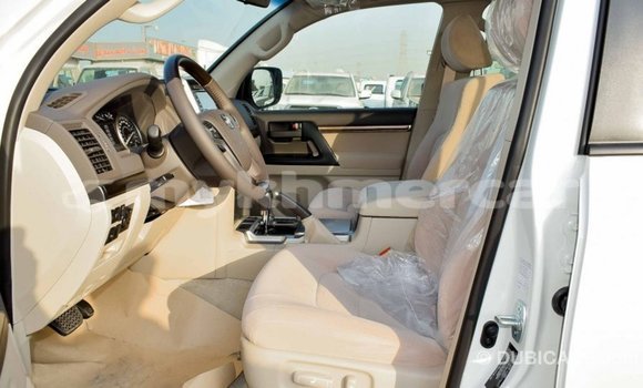 Buy Import Toyota Land Cruiser White Car in Import - Dubai in Kampot Province Buy Import Toyota Land Cruiser White Car in Import - Dubai in Kampot Province
