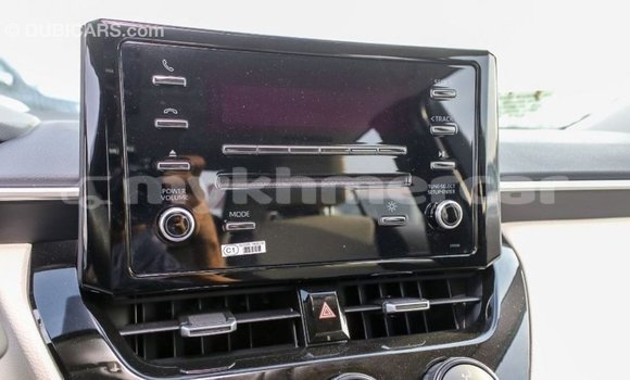 Acheter Import Voiture Toyota Corolla Blanc à Import - Dubai, Kampot Province Acheter Import Voiture Toyota Corolla Blanc à Import - Dubai, Kampot Province