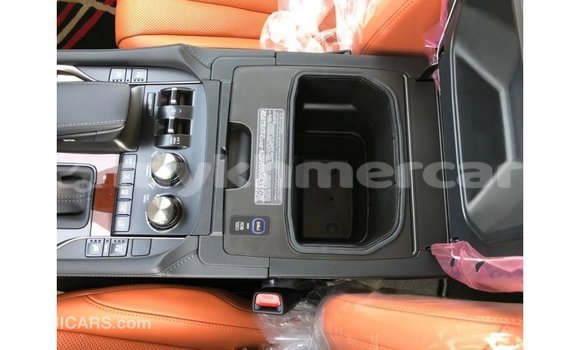 Acheter Import Voiture Lexus LX Blanc à Import - Dubai, Kampot Province Acheter Import Voiture Lexus LX Blanc à Import - Dubai, Kampot Province