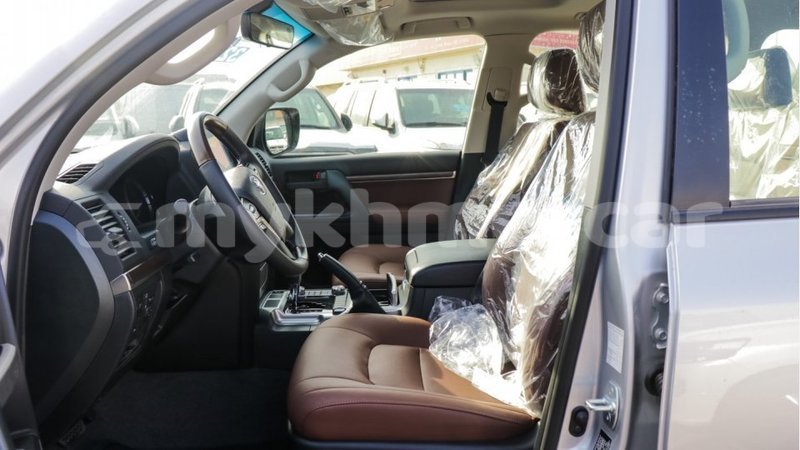 Big with watermark toyota land cruiser kampot province import dubai 3257