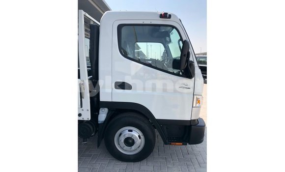 Acheter Import Utilitaire Mitsubishi L400 Blanc à Import - Dubai, Kampot Province Acheter Import Utilitaire Mitsubishi L400 Blanc à Import - Dubai, Kampot Province