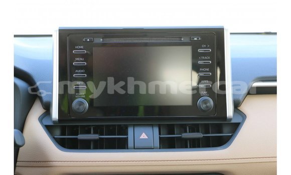 Buy Import Toyota HiAce White Truck in Import - Dubai in Kampot Province Buy Import Toyota HiAce White Truck in Import - Dubai in Kampot Province