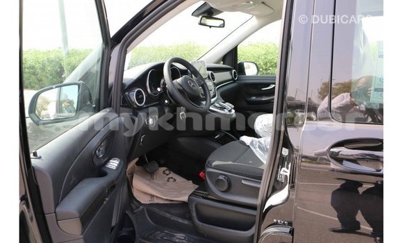 Buy Import Mercedes-Benz 250 Black Car in Import - Dubai in Kampot Province Buy Import Mercedes-Benz 250 Black Car in Import - Dubai in Kampot Province
