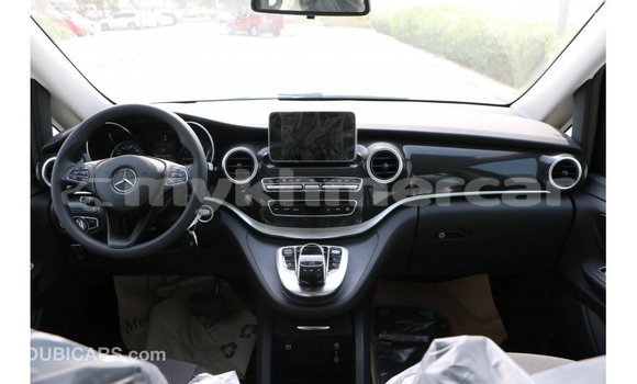 Buy Import Mercedes-Benz 250 Black Car in Import - Dubai in Kampot Province Buy Import Mercedes-Benz 250 Black Car in Import - Dubai in Kampot Province