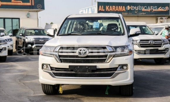 Buy Import Toyota Land Cruiser White Car in Import - Dubai in Kampot Province Buy Import Toyota Land Cruiser White Car in Import - Dubai in Kampot Province